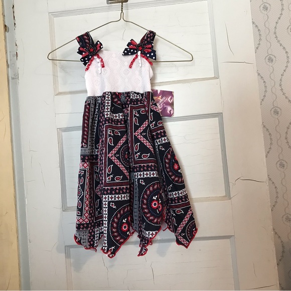 From Nana’s closet - Picture 6 of 7